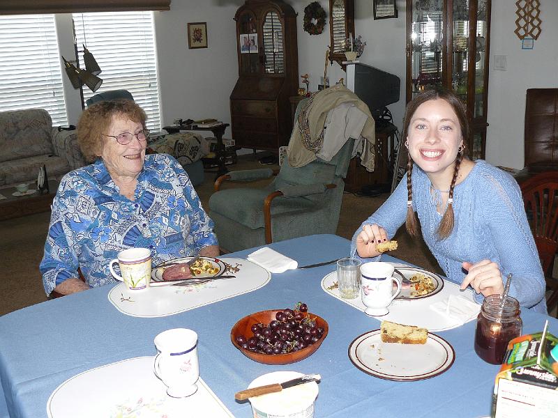 P1010326.JPG - breakfast with my grandparents